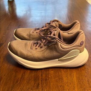 Lululemon Twilight Rose Beyondfeel Shoes